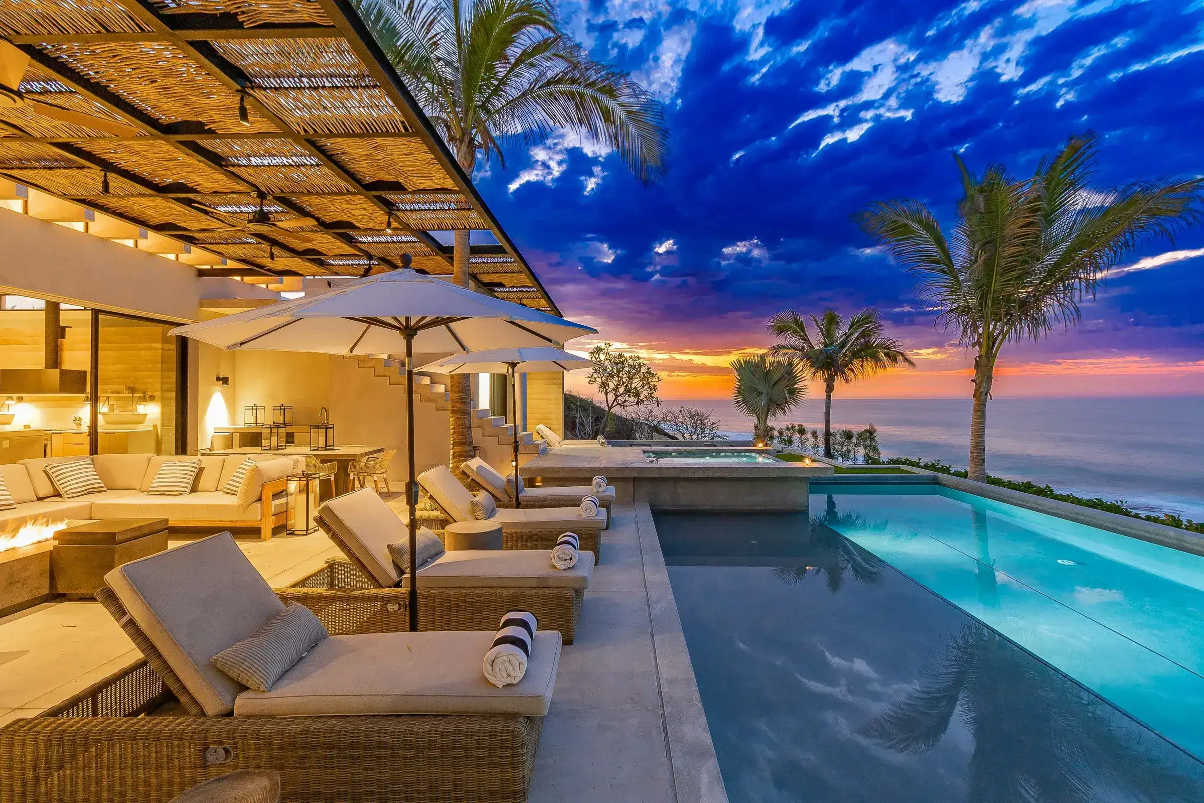 Estate Compounds in Cabo Del Sol