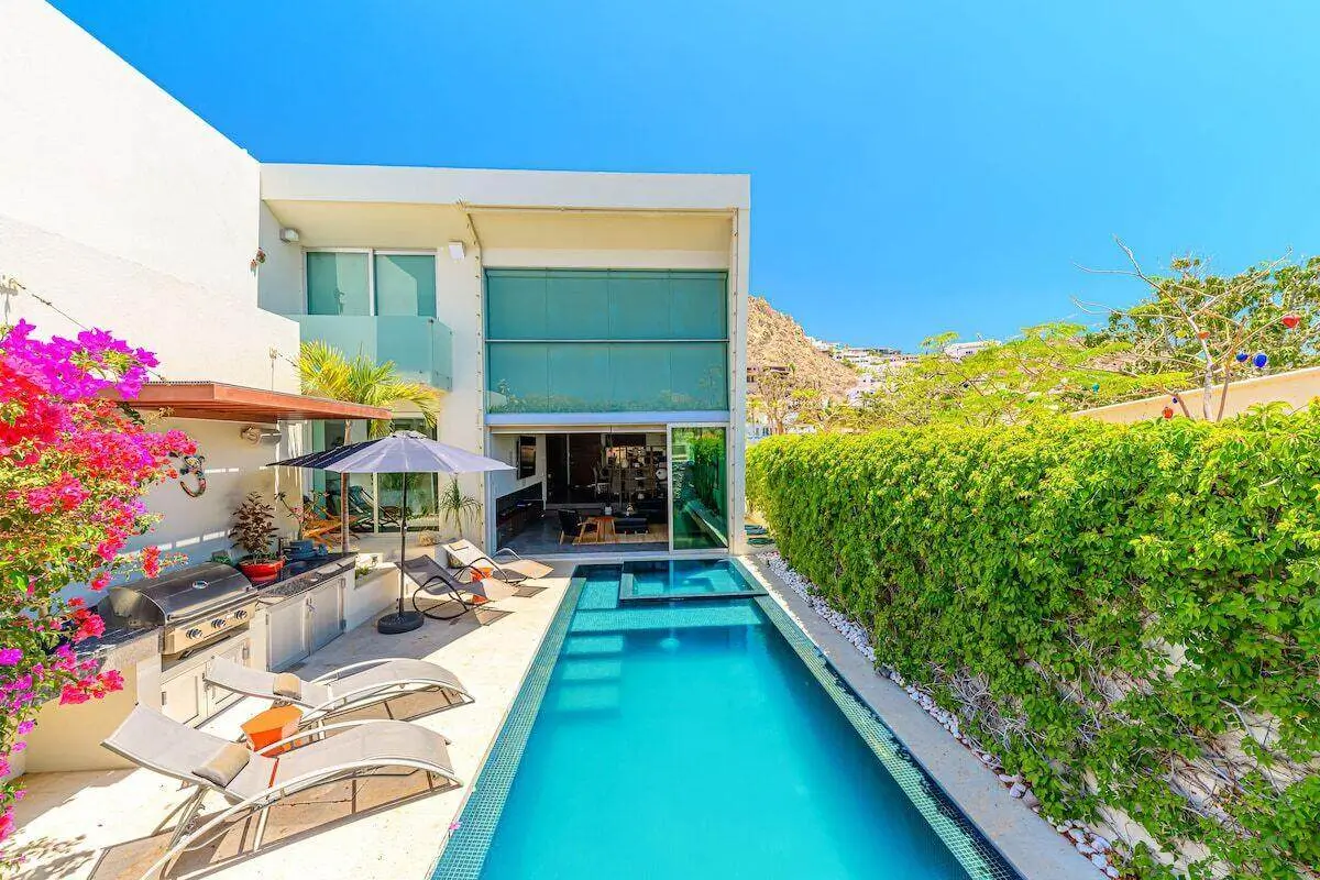 Estate Compounds in Cabo Del Sol